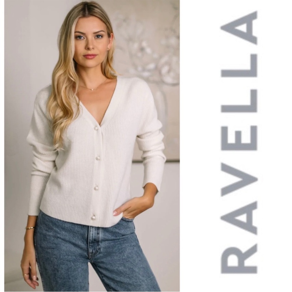 RAVELLA Valentina Luxe  100% Cashmere Cardigan in Ivory Pearl Buttons Size S EUC
